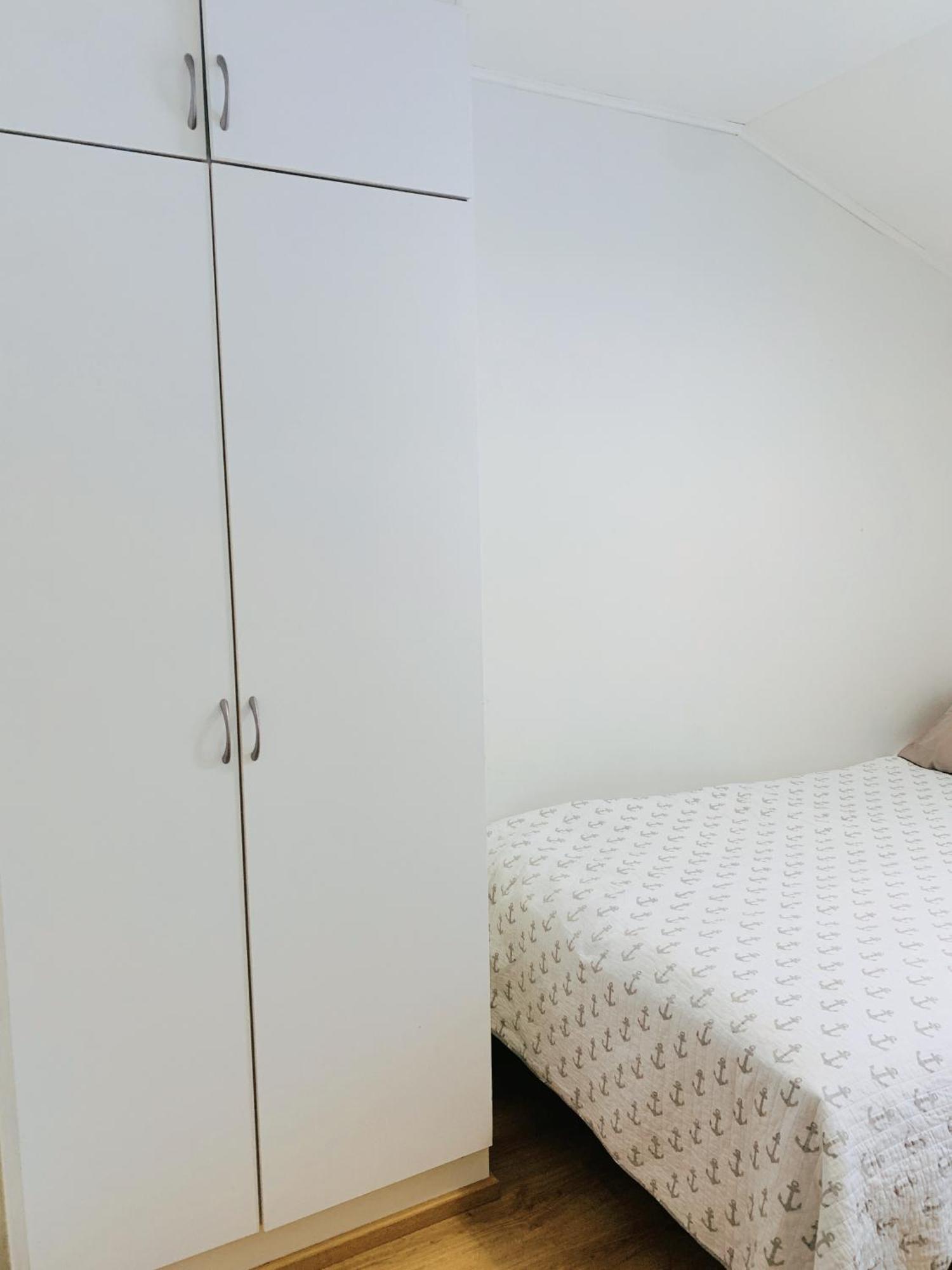 Private Rooms Near Metro, Free Parking,Direct Bus From Airport Helsinki Exterior photo